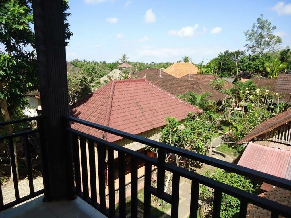 Dewa Put Guest House Ubud  Exterior photo